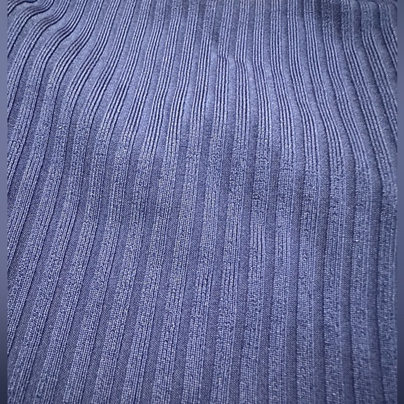 Perfect condition FIVE Tank! - Picture 4 of 8